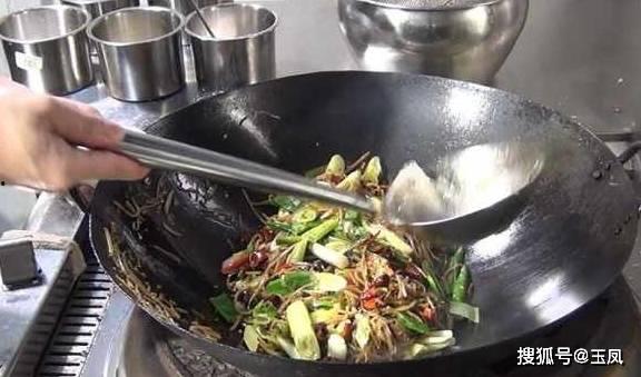 红油咸菜爆料视频,红油咸菜爆料视频深度解析 第2张 红油咸菜爆料视频,红油咸菜爆料视频深度解析 第2张